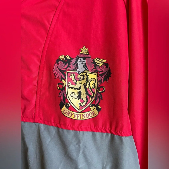 Universal Studios Official Harry Potter Gryffindor Hooded 1/4 Zip Windbreaker XS - Picture 7 of 9